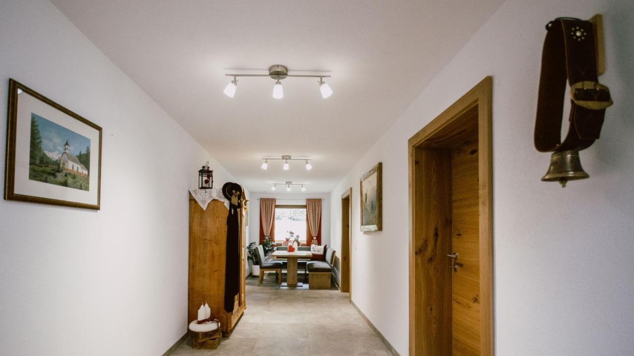 Nedererhof - Zimmer Enzian Mit Gemeinschaftskueche Schmirn 외부 사진